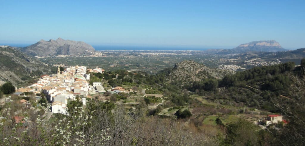 Uitzicht over Campell, Vall de Girona, Montgo en Middellandse zee